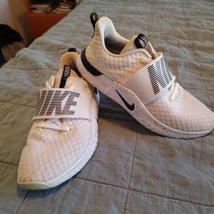 Nike Renew In-season TR9 AR4543-100 Womens US 7.5